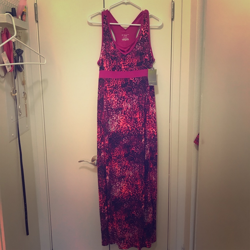 LONG QUICK DRY DRESS- MEDIUM NWT